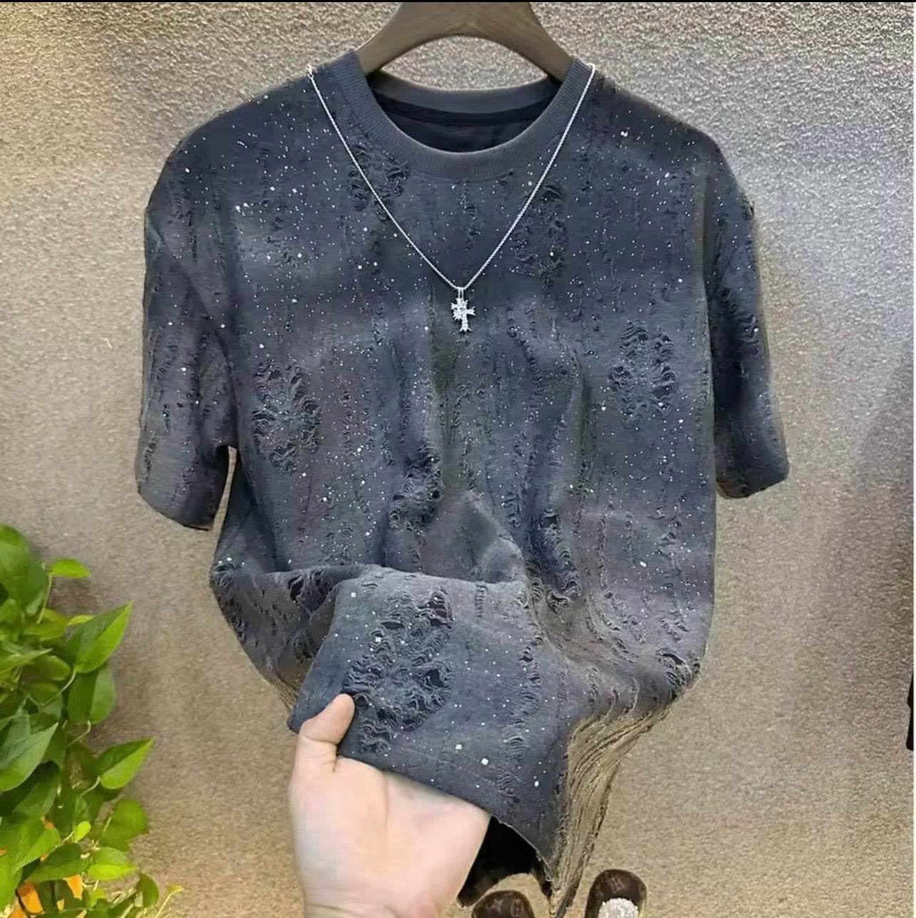 Ropa de verano para hombre, camiseta con remaches de diamantes de imitación, camiseta informal con cuello redondo, manga corta